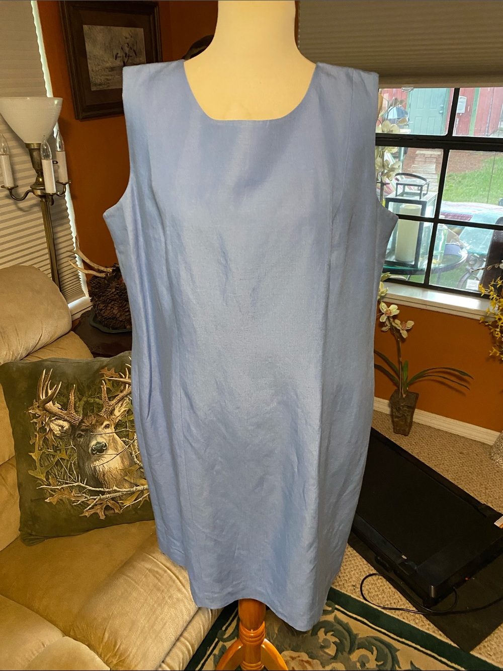 CLASSIC Sleeveless Light Blue Shift Dress